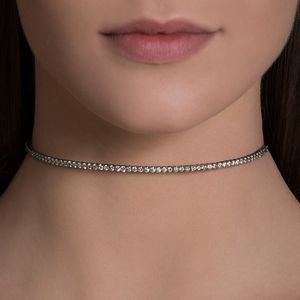 choker-voyeur-ouro-branco-diamantes-modelo