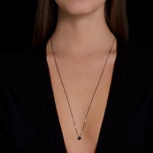 colar-solitario-diamante-negro-ouro-branco-rodio-negro-modelo